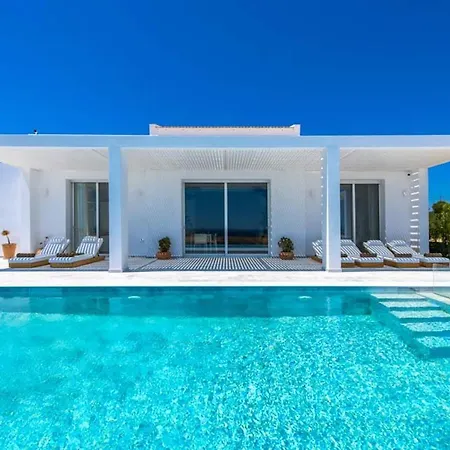 Vilă Seashore - Luxury Beachfront - Pool & Sea View *