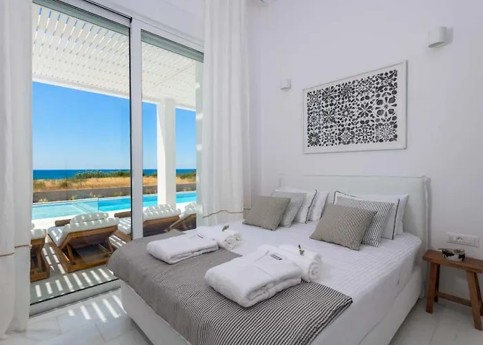 Вилла Seashore - Luxury Beachfront - Pool & Sea View *