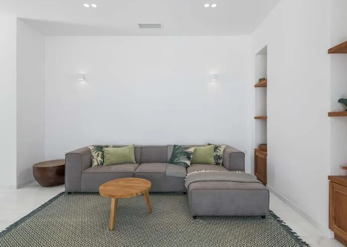 Seashore - Luxury Beachfront - Pool & Sea View Вилла