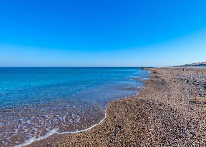 Вилла Seashore - Luxury Beachfront - Pool & Sea View