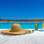 Villa Seashore - Luxury Beachfront - Pool & Sea View Lahaniá