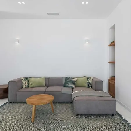 Seashore - Luxury Beachfront - Pool & Sea View 빌라