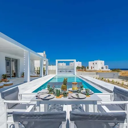 Seashore - Luxury Beachfront - Pool & Sea View *