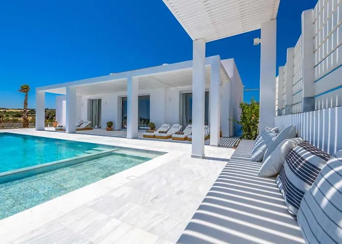 Seashore - Luxury Beachfront - Pool & Sea View Lachania