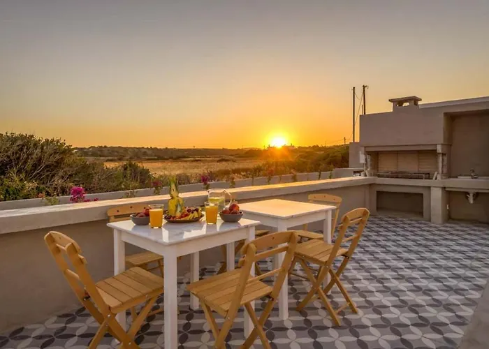 Seashore - Luxury Beachfront - Pool & Sea View *