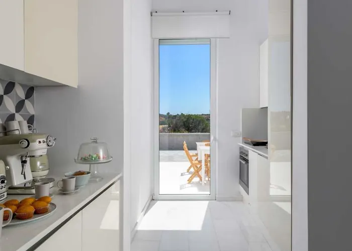 Seashore - Luxury Beachfront - Pool & Sea View Villa